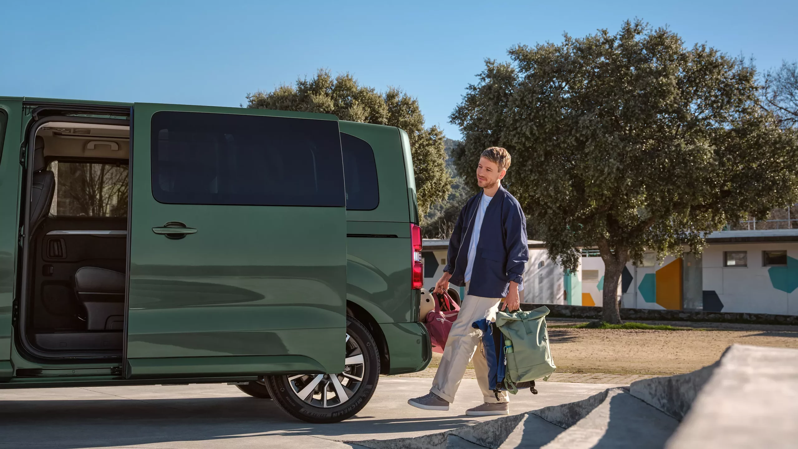 PRV0003_24_Large-Landscape (1) Toyota Proace Verso