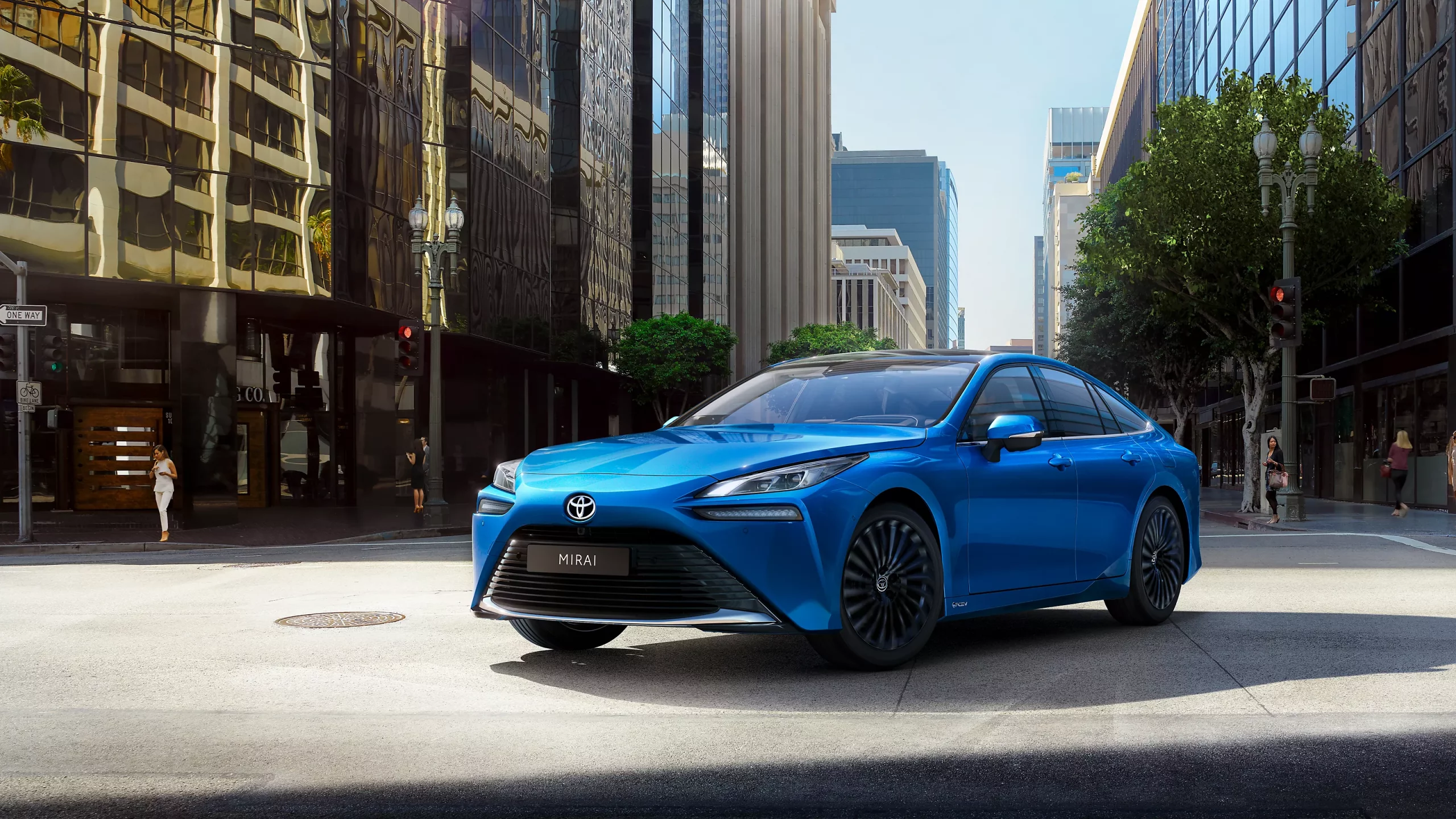 MIR0003a_24_WEB_2_Large-Landscape Toyota Mirai 2026