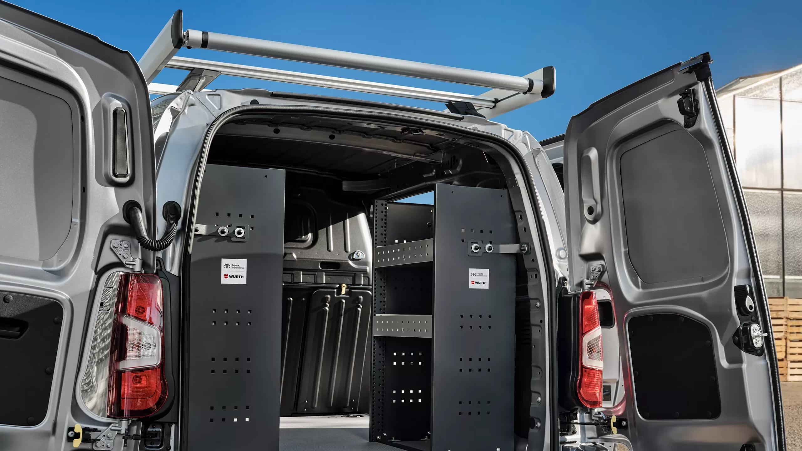 PRC0010_24_Large-Landscape Toyota Proace City