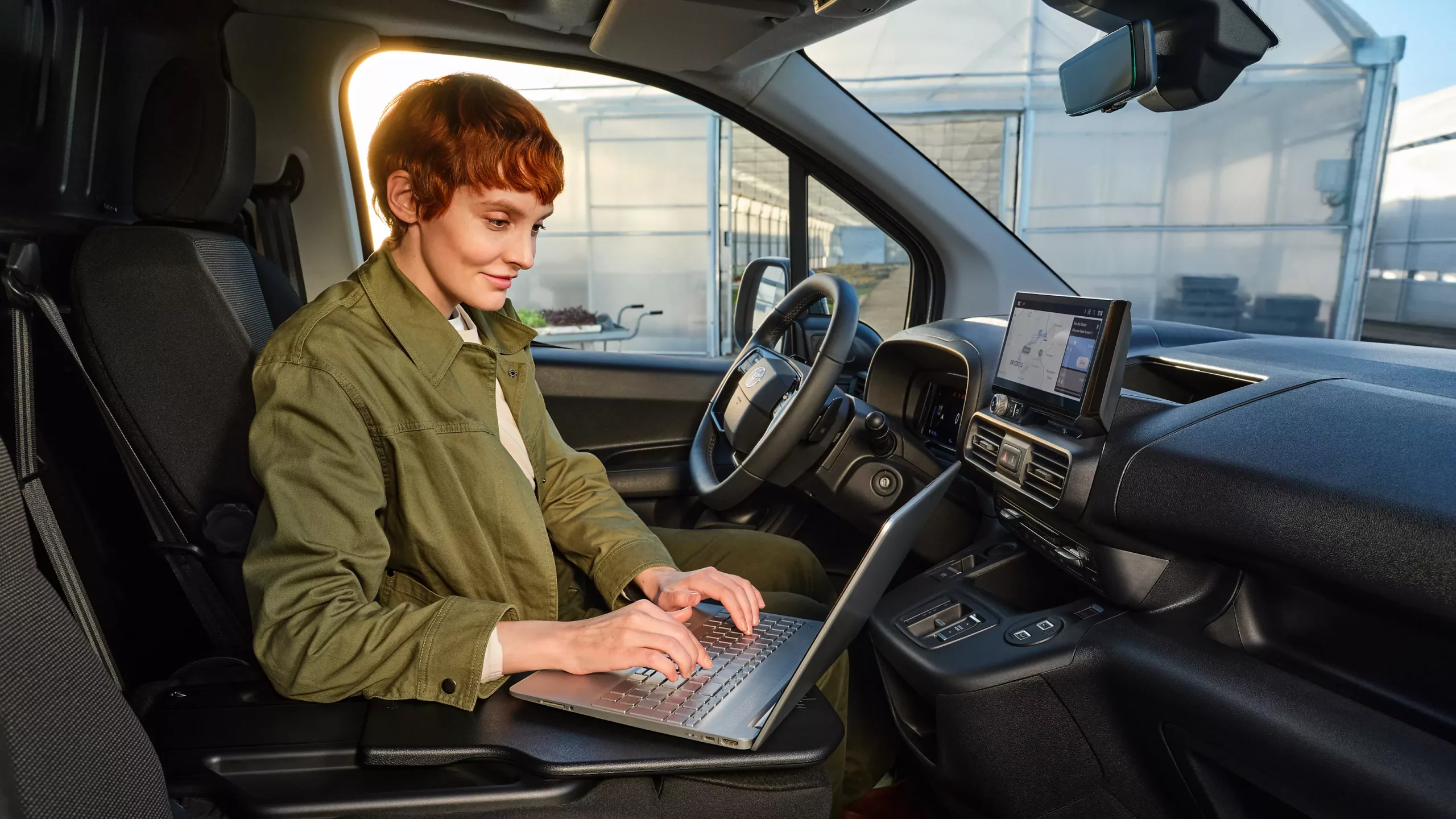 PRC2005_24_Large-Landscape Toyota Proace City