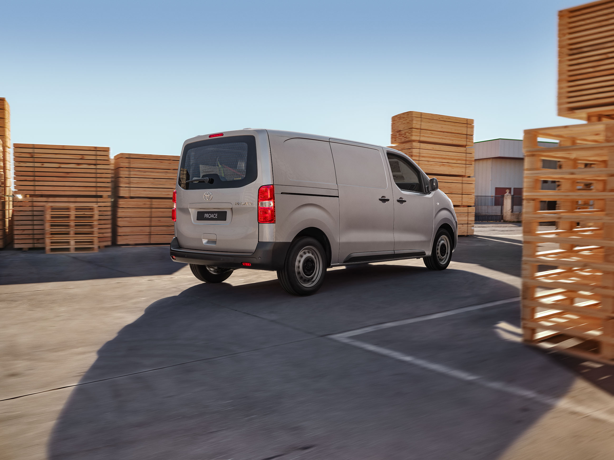 TOYOTA PROACE 2024