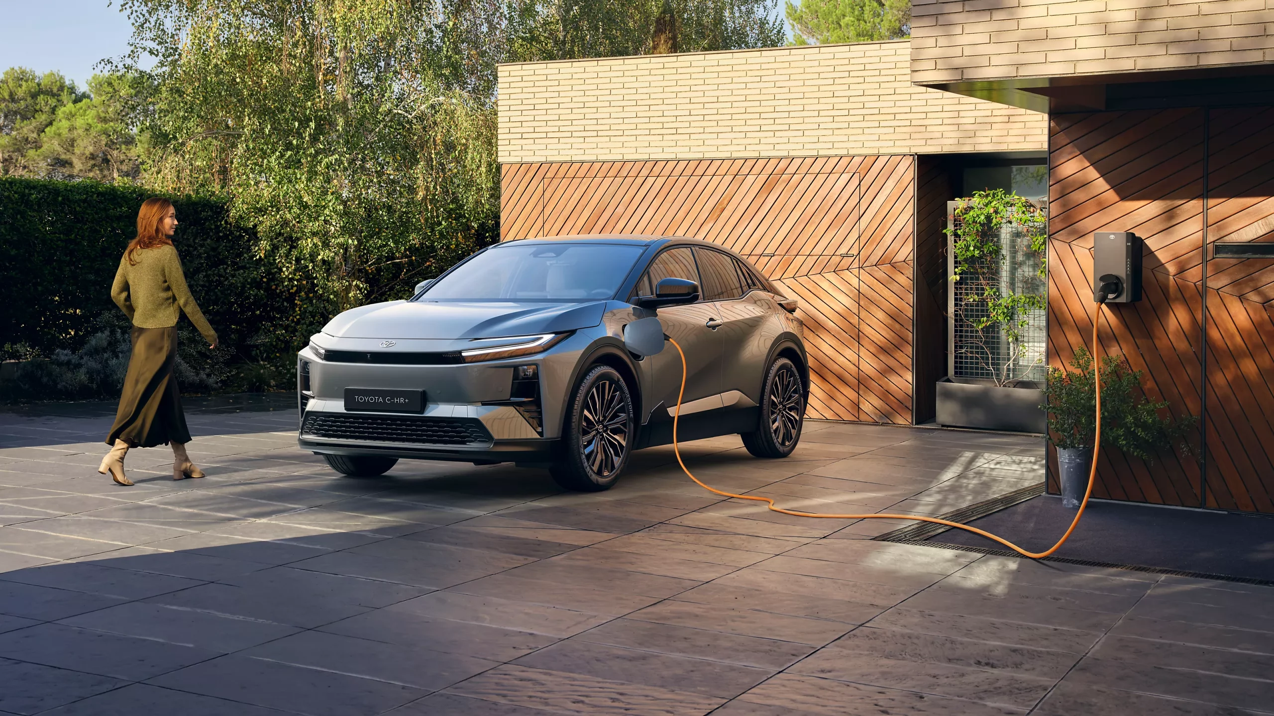 Toyota C-HR+
