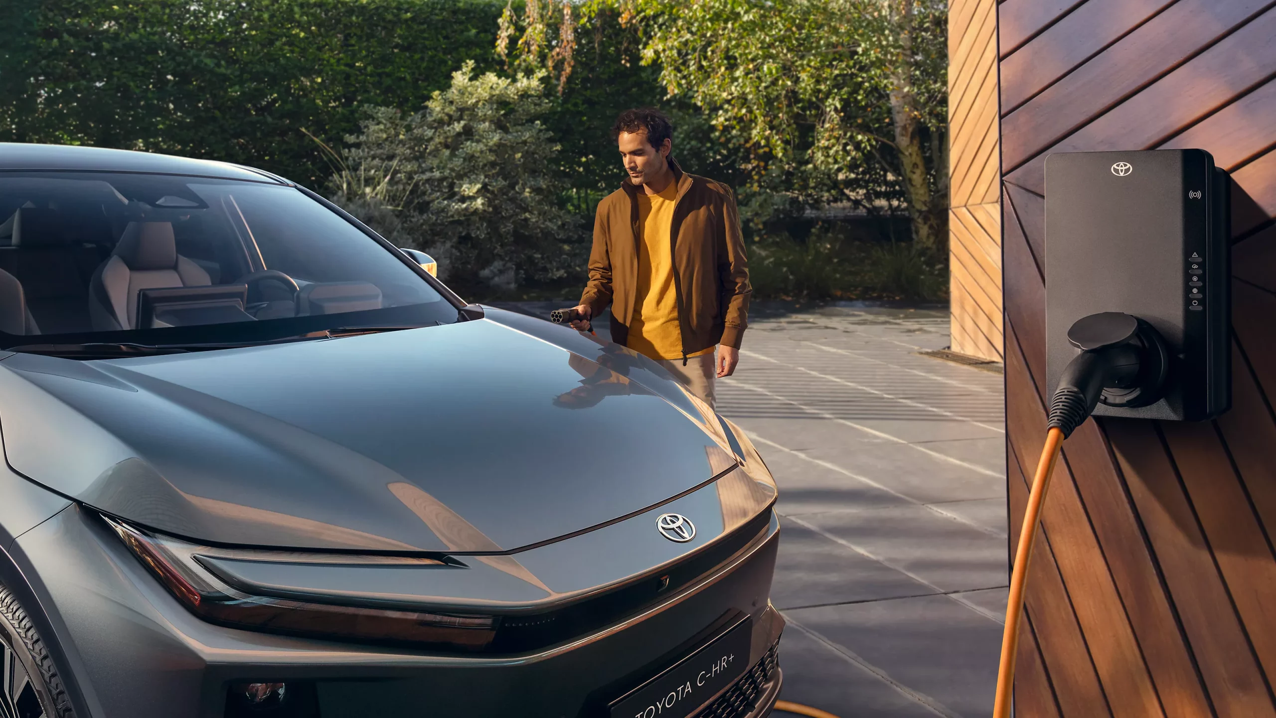 Toyota C-HR+