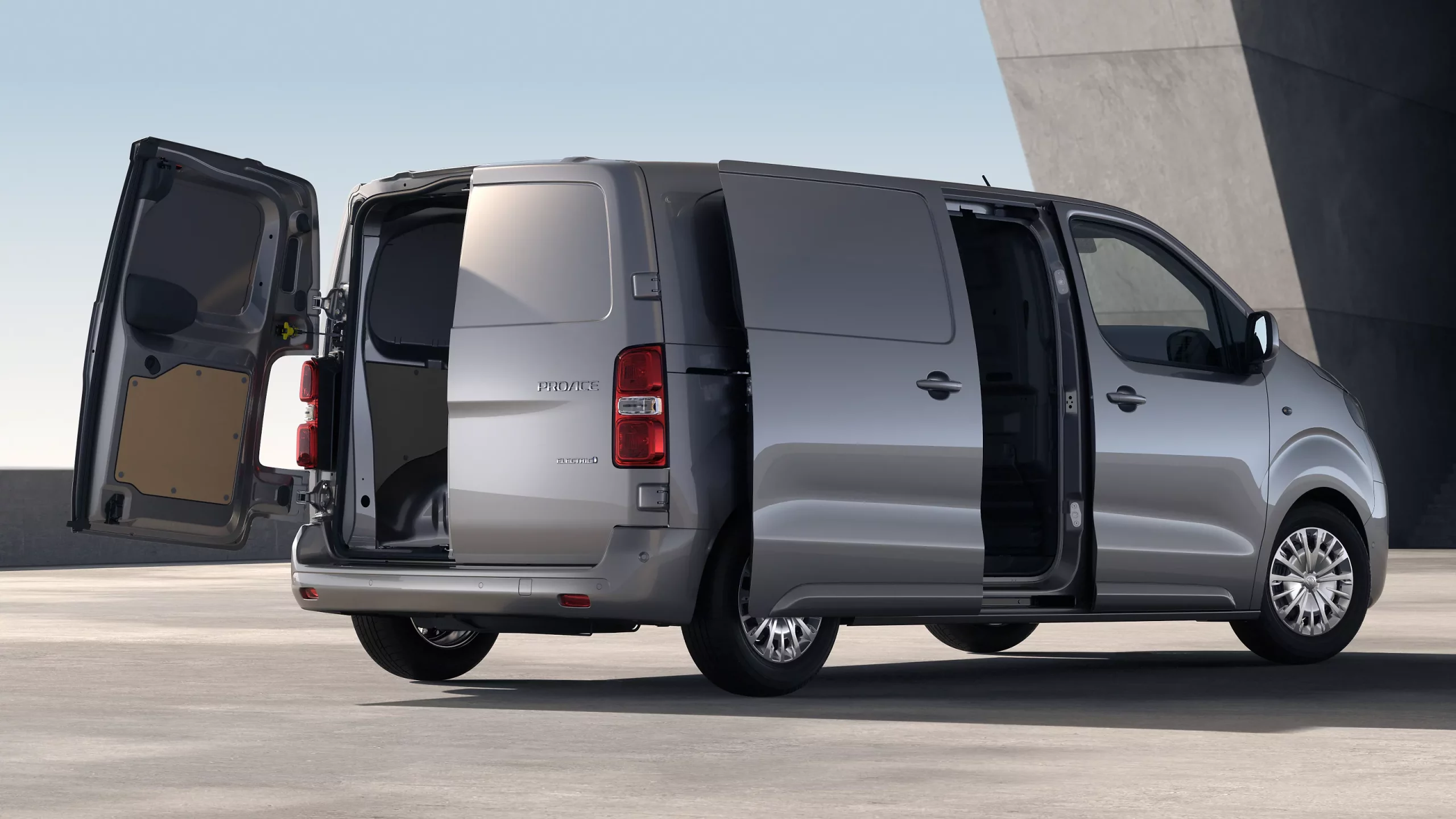 PRO17_Large-Landscape TOYOTA PROACE 2024