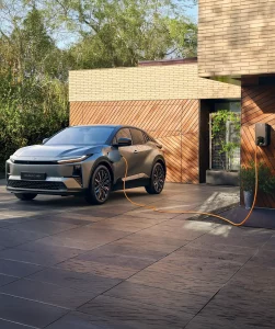 Toyota C-HR+